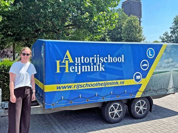 Ankie Kleinpenning is geslaagd voor het rijbewijs bij Autorijschool Heijmink